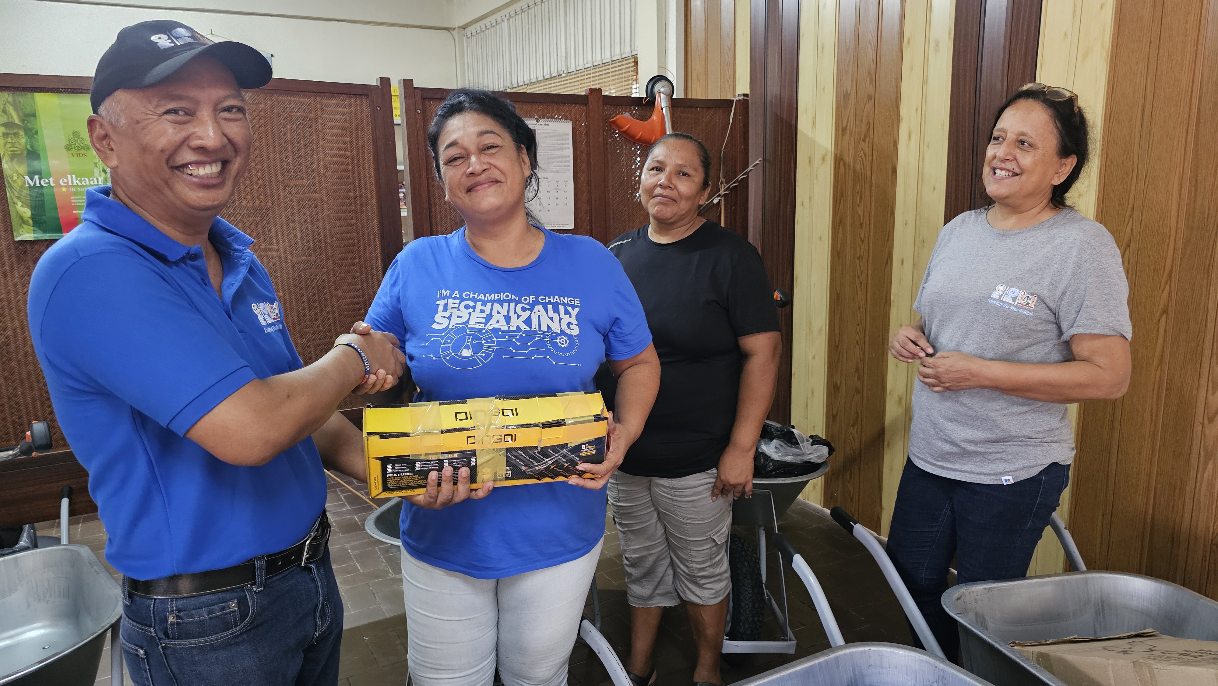 Inventory of hand tools and equipment. L-R Ruben Martoredjo (UNDP), Marcia Jarmohamed (VIDS contact person West Suriname), Mrs. Jacqueling Sabajo , Apoera and Marie-Josee Artist (VIDS)).